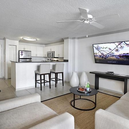 Dharma Home Suites Coral Gables At Gables Grand Plaza Маямі Номер фото