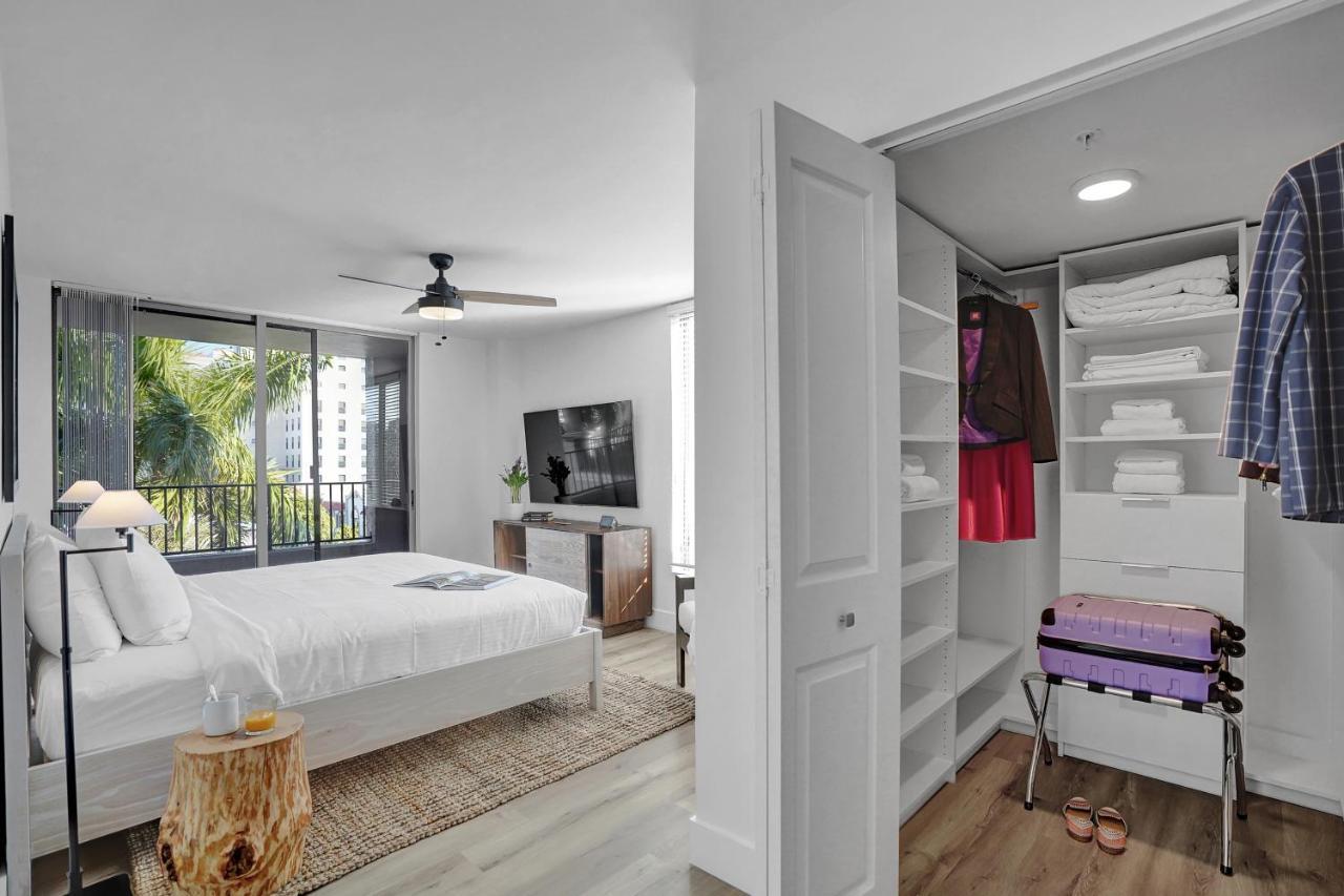 Dharma Home Suites Coral Gables At Gables Grand Plaza Маямі Екстер'єр фото