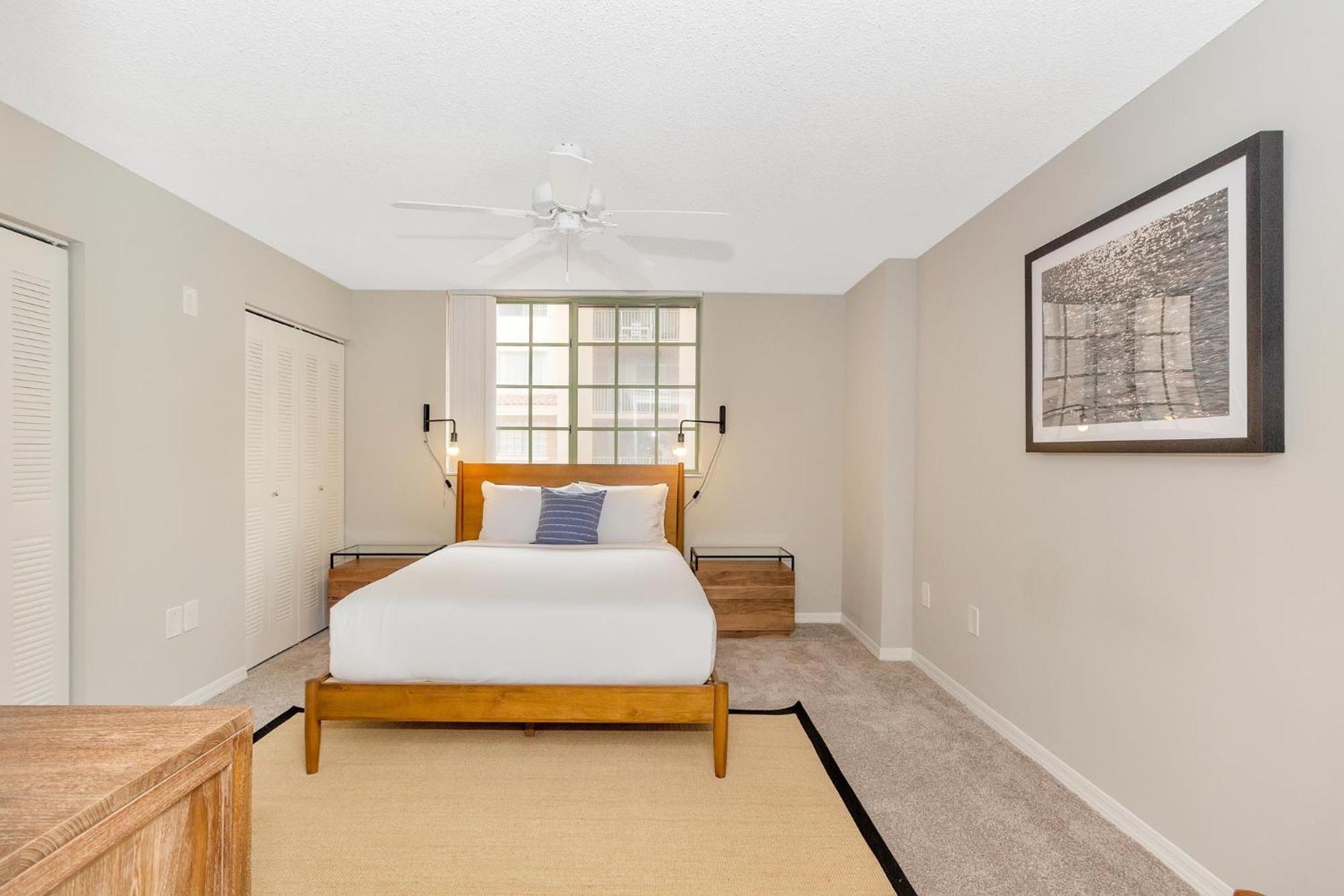 Dharma Home Suites Coral Gables At Gables Grand Plaza Маямі Номер фото