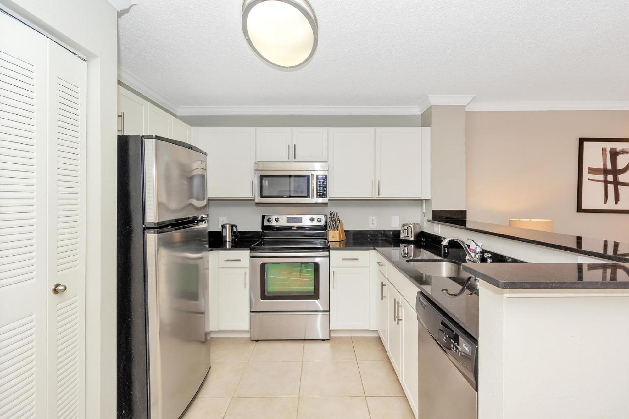 Dharma Home Suites Coral Gables At Gables Grand Plaza Маямі Номер фото
